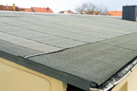 Construire une toiture terrasse neuve exige une &eacute;tanch&eacute;it&eacute; soign&eacute;e